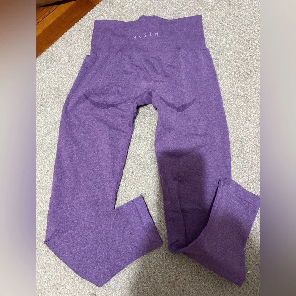 NVGTN violet curve leggings - Picture 3 of 3